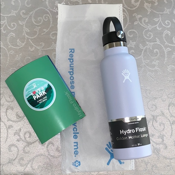 NEW Hydroflask 21 oz Standard Mouth